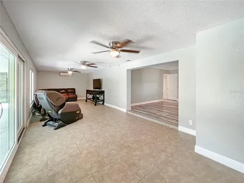 4356 Lindsey Loop Dover FL 33527