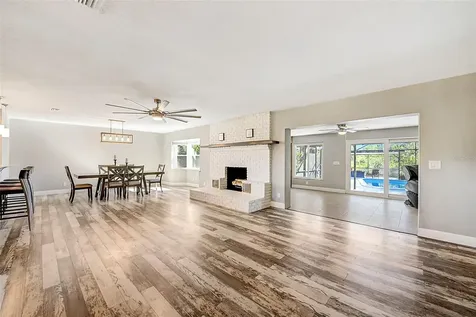 4356 Lindsey Loop Dover FL 33527