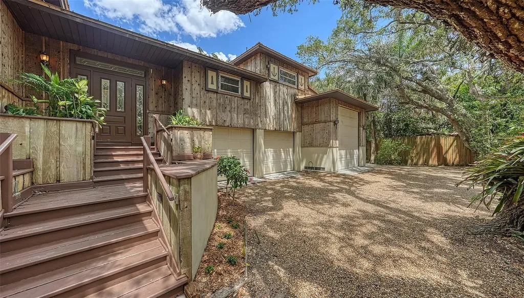 651 Mangrove Point Road Sarasota FL 34242
