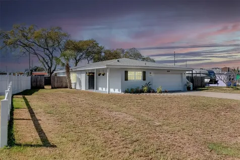 10618 Orange Blossom Lane Seminole FL 33772