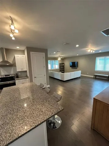 3224 W Price Avenue Tampa FL 33611