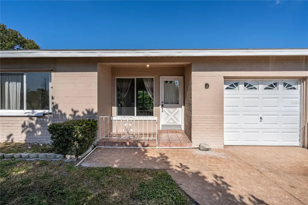 1004 Orlando Avenue Bradenton FL 34207