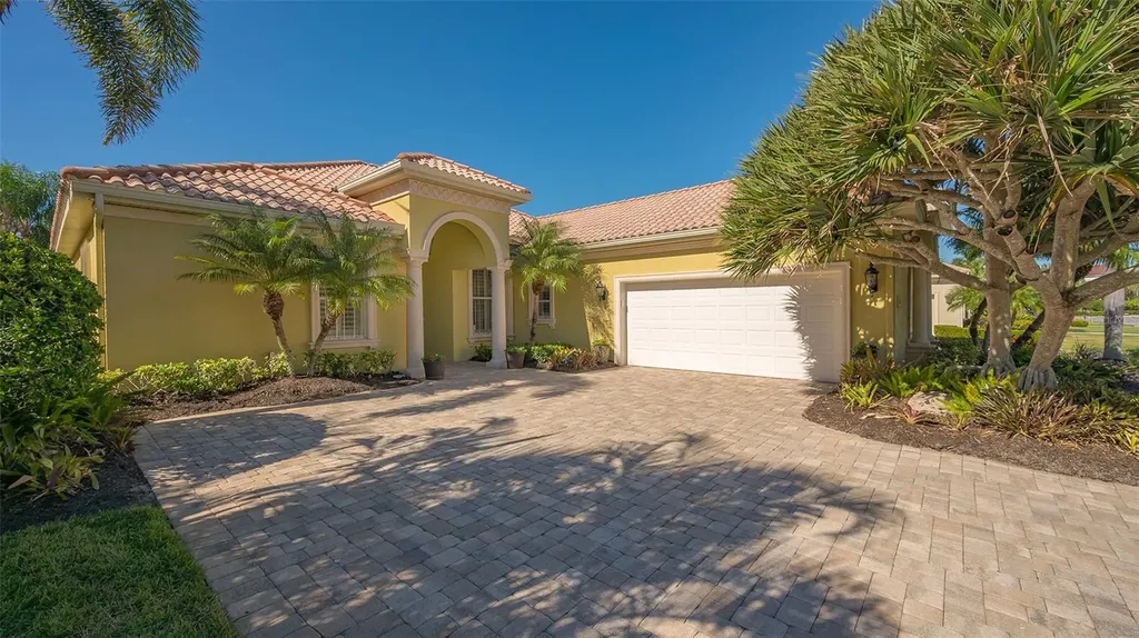 8848 Enclave Court Sarasota FL 34238