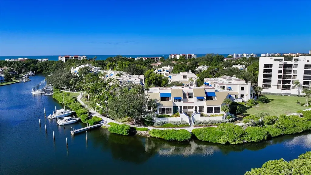 1918 Harbourside Drive Longboat Key FL 34228