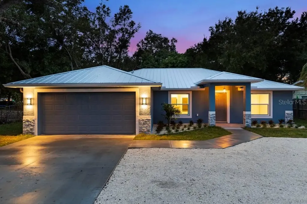 1014 12th Avenue W Palmetto FL 34221