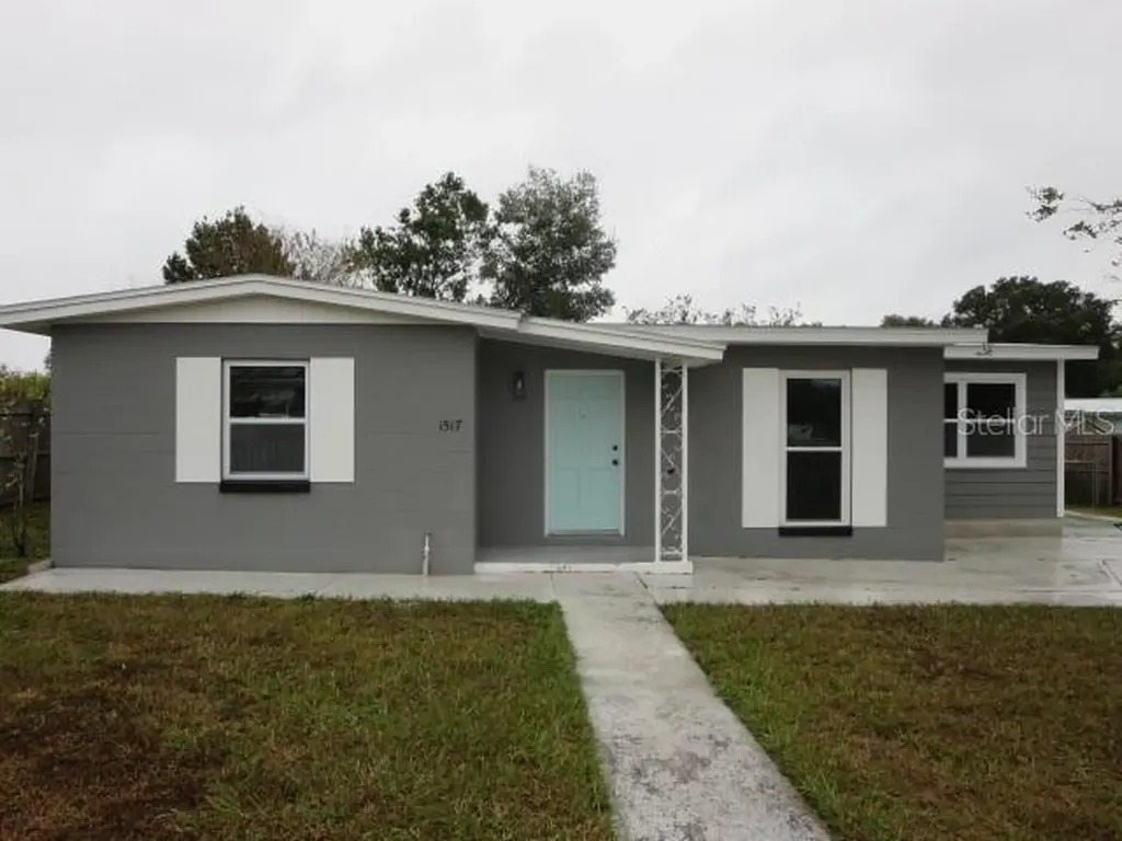 1517 Gainesville Drive Deltona FL 32725