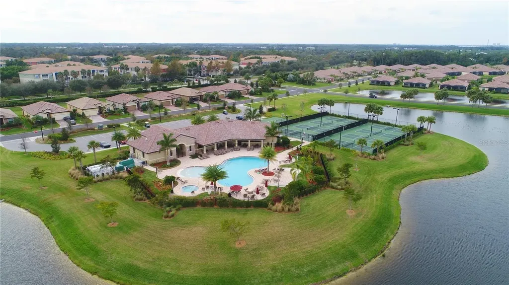 6808 Wild Lake Terrace Bradenton FL 34212
