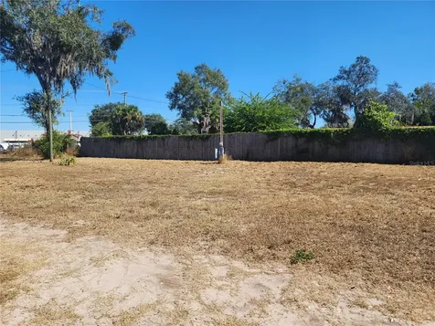 4503 Airport Road Plant City FL 33563