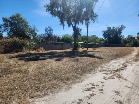 4503 Airport Road Plant City FL 33563