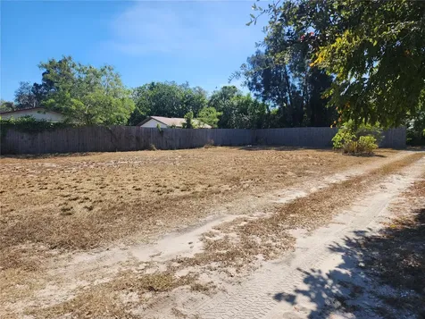 4503 Airport Road Plant City FL 33563