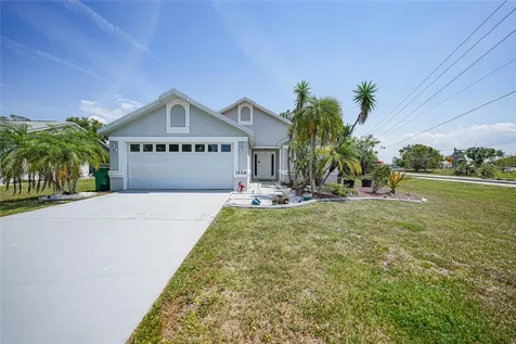 1558 Capricorn Boulevard Punta Gorda FL 33983