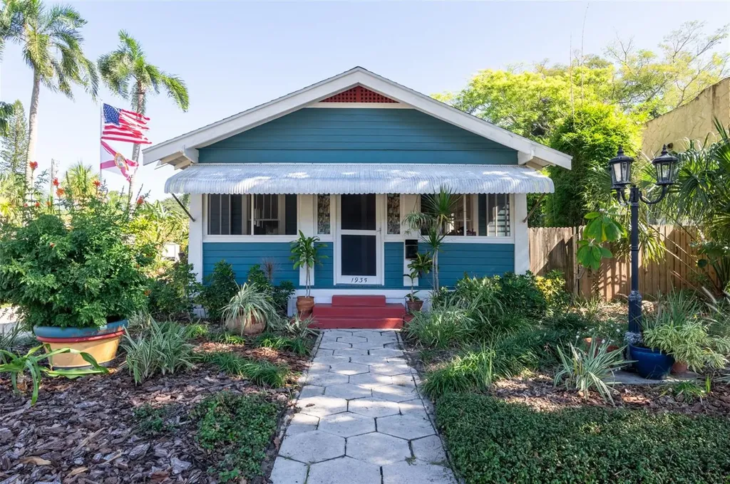 1935 11th Street N St Petersburg FL 33704