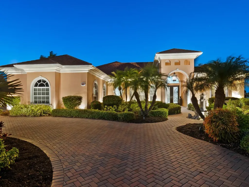 18 Carisa Royale Court Englewood FL 34223