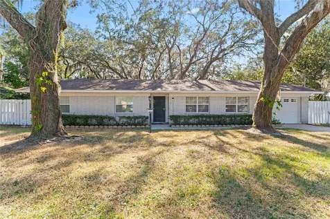 7110 Woodfield Drive Tampa FL 33617