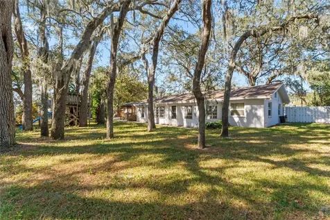 7110 Woodfield Drive Tampa FL 33617
