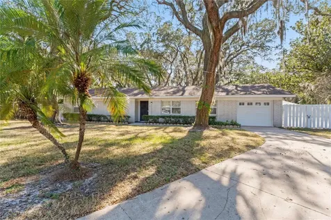7110 Woodfield Drive Tampa FL 33617