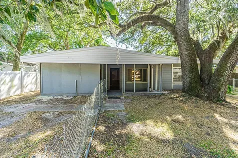 1507 W Lowry Avenue Plant City FL 33563