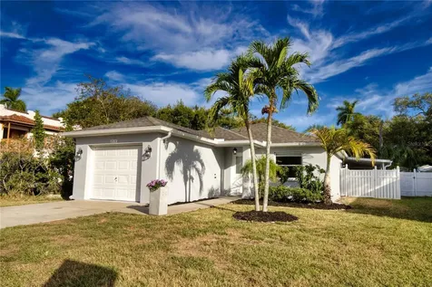 2114 9th Avenue W Bradenton FL 34205
