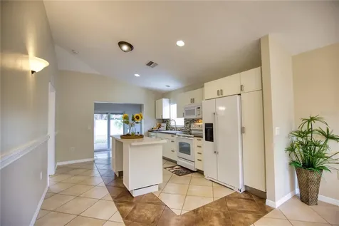 2114 9th Avenue W Bradenton FL 34205