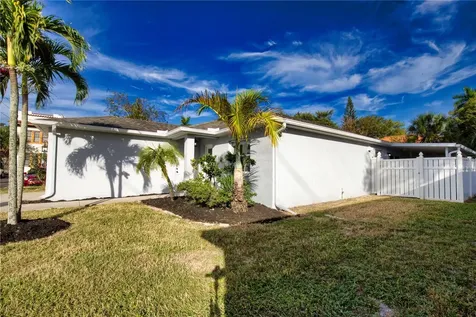 2114 9th Avenue W Bradenton FL 34205