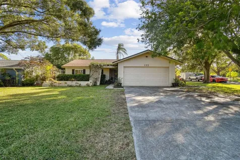133 N Bay Hills Boulevard Safety Harbor FL 34695