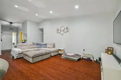 133 N Bay Hills Boulevard Safety Harbor FL 34695