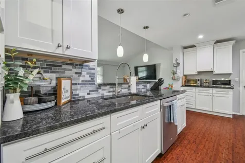 133 N Bay Hills Boulevard Safety Harbor FL 34695