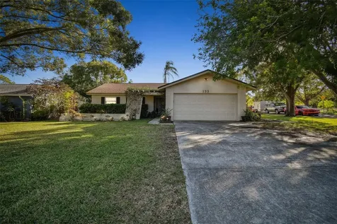 133 N Bay Hills Boulevard Safety Harbor FL 34695