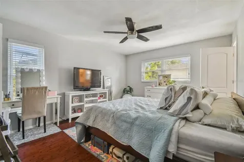 133 N Bay Hills Boulevard Safety Harbor FL 34695