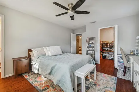 133 N Bay Hills Boulevard Safety Harbor FL 34695