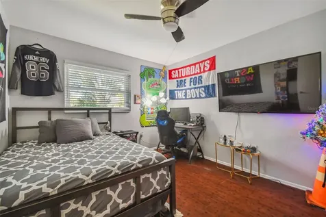 133 N Bay Hills Boulevard Safety Harbor FL 34695