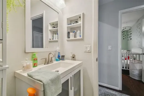 133 N Bay Hills Boulevard Safety Harbor FL 34695
