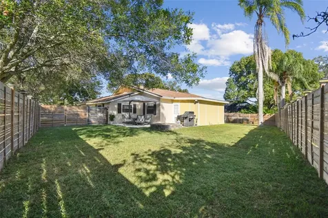 133 N Bay Hills Boulevard Safety Harbor FL 34695