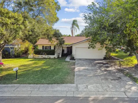 133 N Bay Hills Boulevard Safety Harbor FL 34695