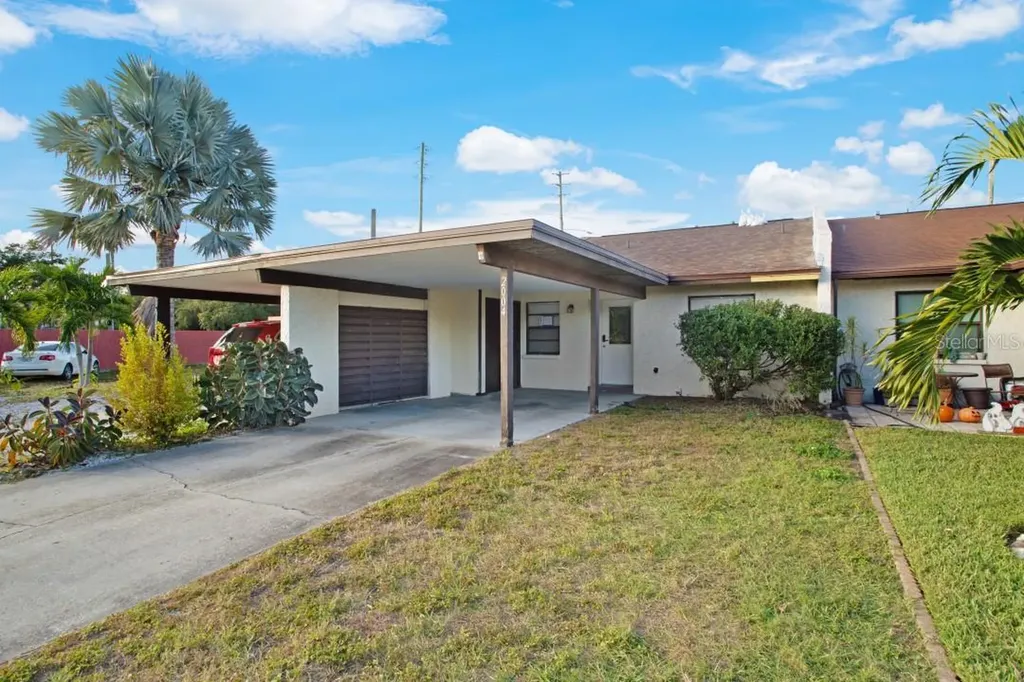 2004 Sunset Grove Lane Clearwater FL 33765