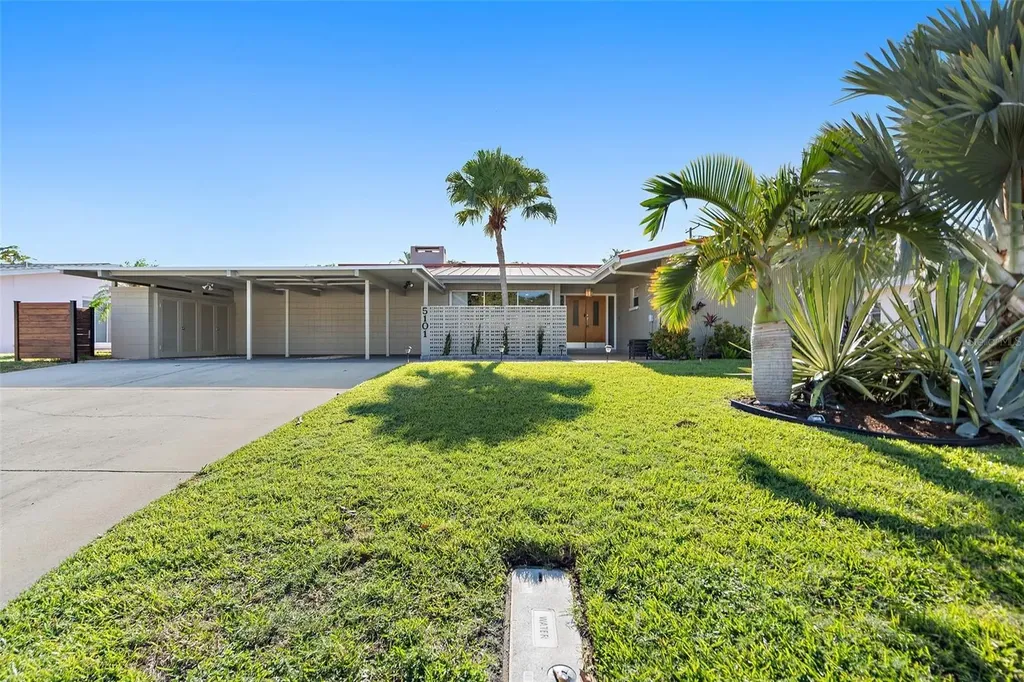 5101 39th Street S St Petersburg FL 33711