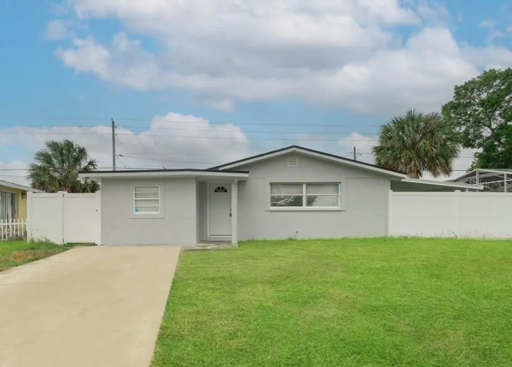 8403 Pinewood Street Tampa FL 33615