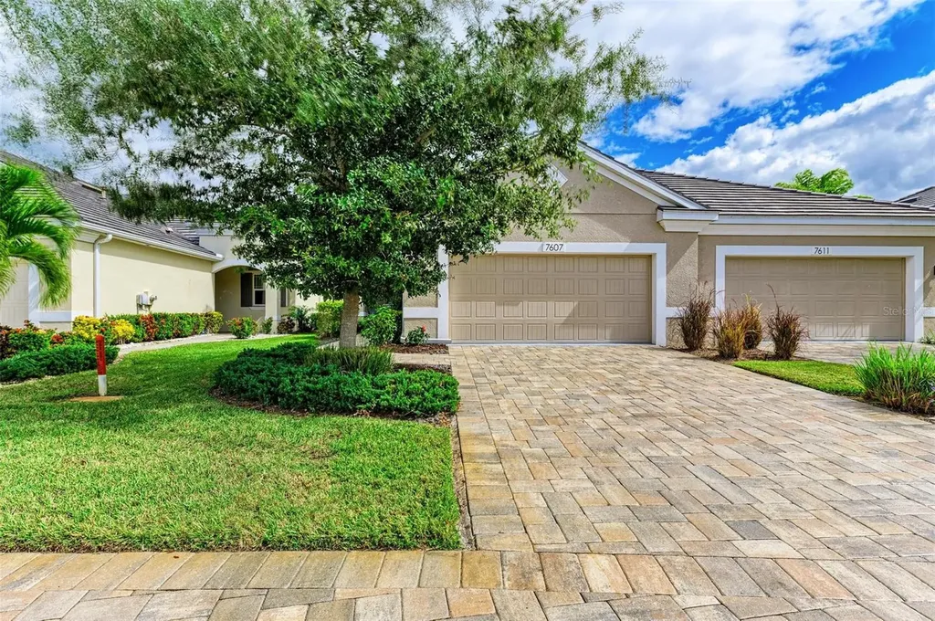 7607 Registrar Way Sarasota FL 34243