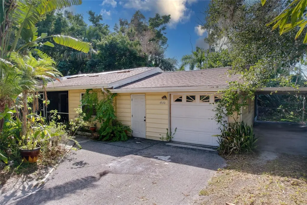 4530 S Lockwood Ridge Road Sarasota FL 34231