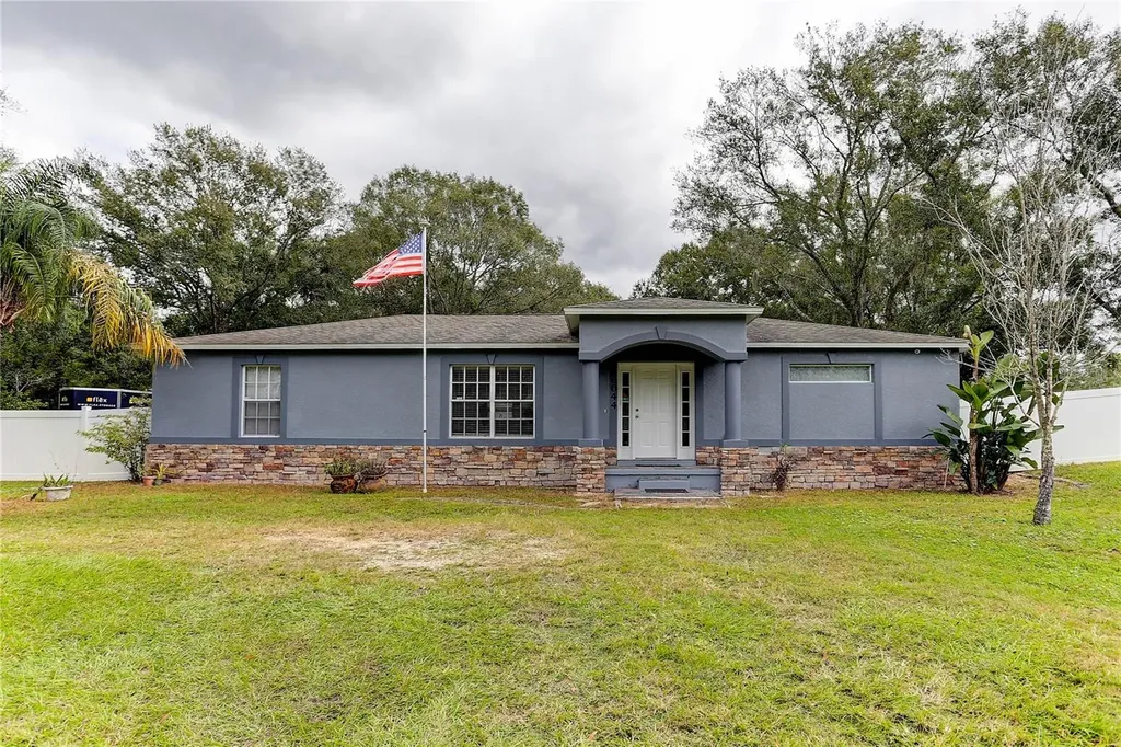 6044 Woodsman Drive Wesley Chapel FL 33544