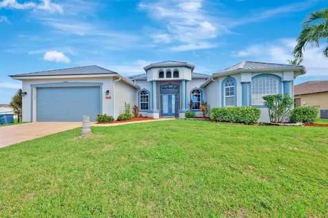 2709 SW 11th Avenue Cape Coral FL 33914
