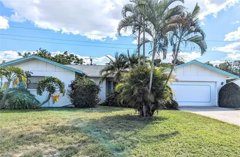 5707 1st Avenue Drive NW Bradenton FL 34209