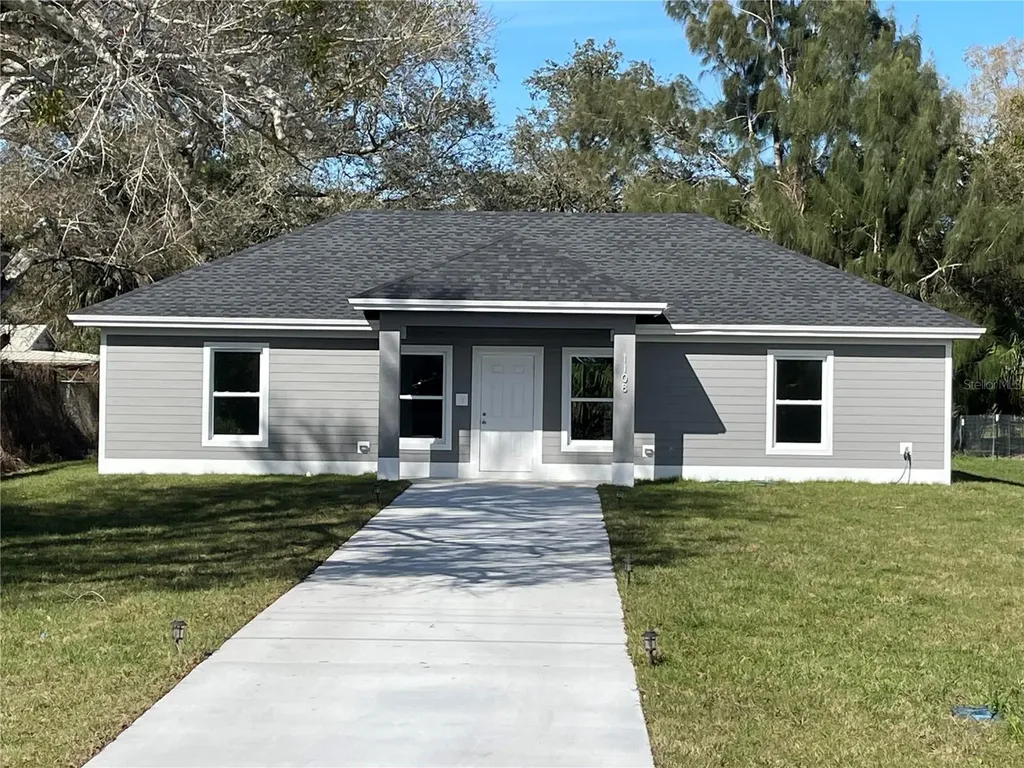 1108 NW 2nd Street Okeechobee FL 34972