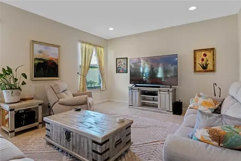 5121 Dove Tree Street Orlando FL 32811