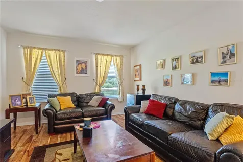 5121 Dove Tree Street Orlando FL 32811