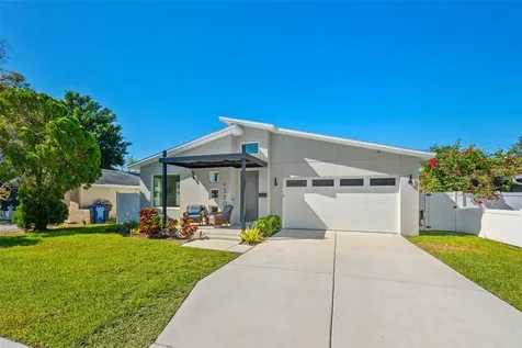 1320 45th Street N St Petersburg FL 33713