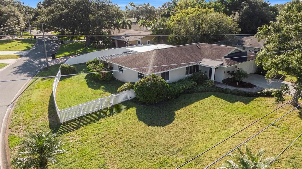 4499 Birch Street NE St Petersburg FL 33703