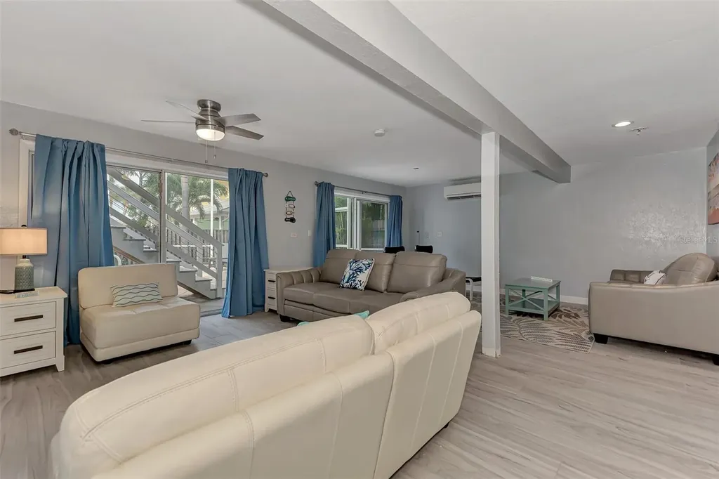 5516 Avenida Del Mare Sarasota FL 34242