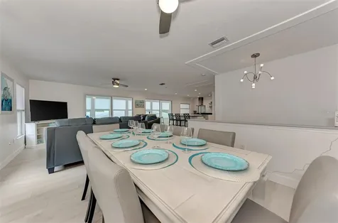 5516 Avenida Del Mare Sarasota FL 34242
