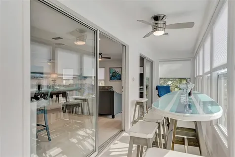 5516 Avenida Del Mare Sarasota FL 34242